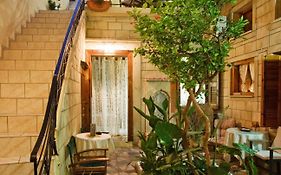 Barbara Studios
